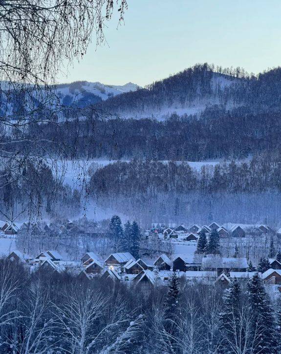 领衔2025新疆高信誉旅行社TOP10冰球突破5000+游客亲测揭晓：远胜游(图4)